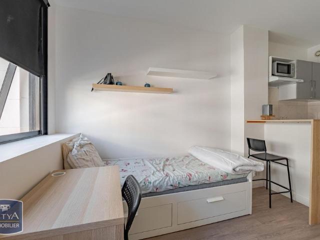 Location Appartement 1 pièce 17m² TOURS 37000
