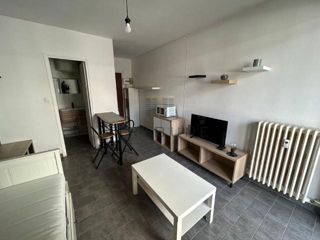 Location Appartement 1 pièce 17m² AGEN 47000