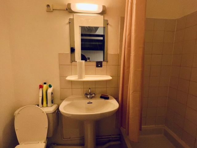 Location Appartement 1 pièce 17m² AIX EN PROVENCE 13100