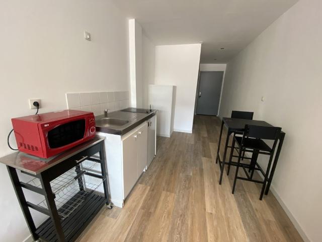 Location Appartement 1 pièce 17m² AMIENS 80000