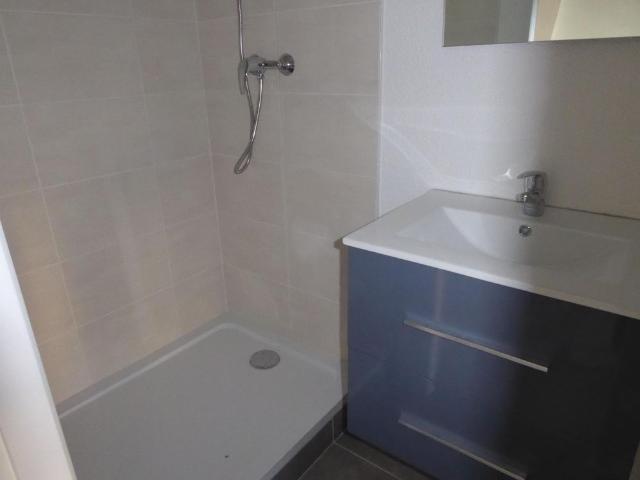 Location Appartement 1 pièce 17m² AUBENAS 07200