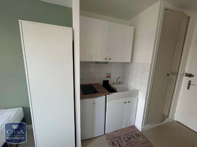 Location Appartement 1 pièce 17m² AUBIERE 63170