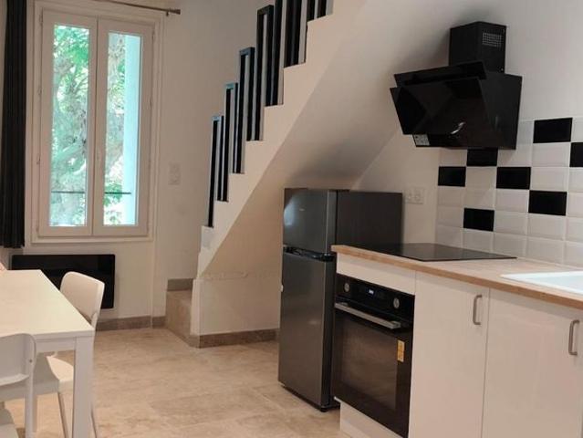 Location Appartement 1 pièce 17m² BAGNOLS SUR CEZE 30200