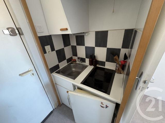 Location Appartement 1 pièce 17m² CLERMONT FERRAND 63000