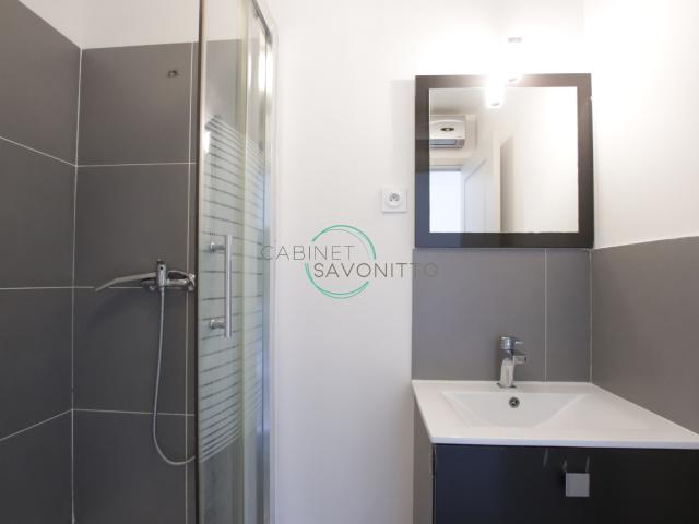 Location Appartement 1 pièce 17m² MARSEILLE 1er