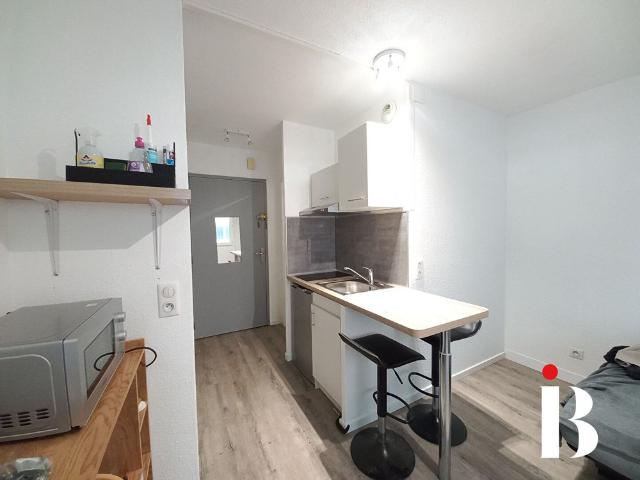 Location Appartement 1 pièce 17m² NANTES 44000