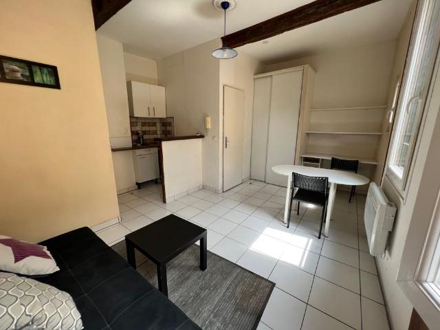 Location Appartement 1 pièce 17m² NARBONNE 11100