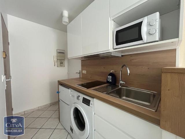Location Appartement 1 pièce 17m² NOISY LE GRAND 93160