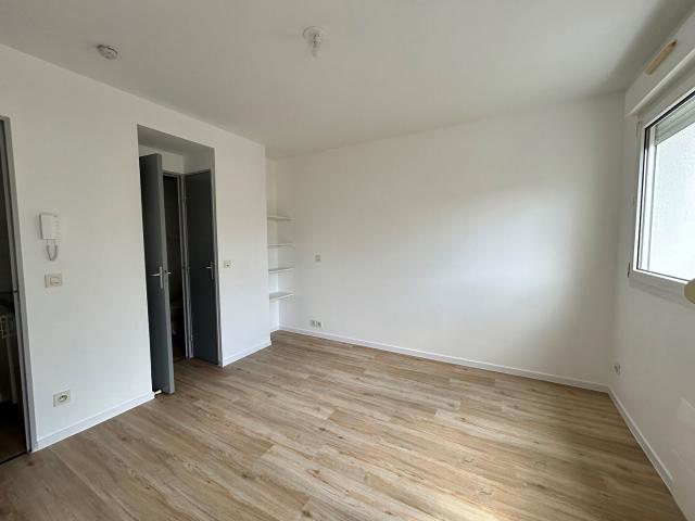 Location Appartement 1 pièce 17m² RENNES 35000