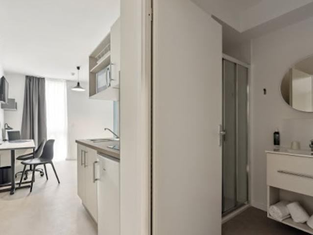 Location Appartement 1 pièce 18 m2 Noisy le Grand