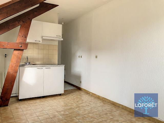 Location Appartement 1 pièce 18 m2 Arpajon