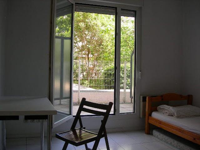 Location Appartement 1 pièce 18 m2 Lyon 8ème