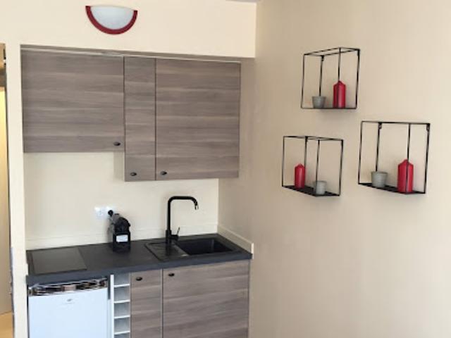 Location Appartement 1 pièce 18 m2 Puteaux