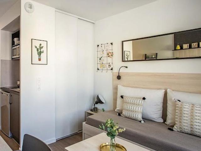 Location Appartement 1 pièce 18.6 m2 Tours