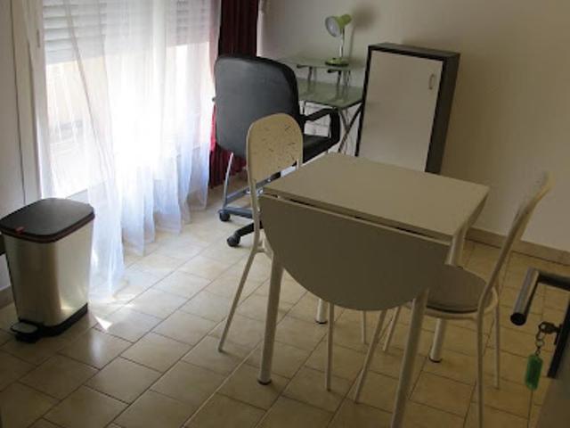 Location Appartement 1 pièce 18.7 m2 Bagnols sur ceze