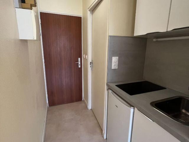 Location appartement 1 pièce, 18.82m², Reims