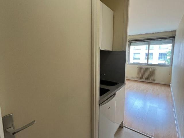Location appartement 1 pièce, 18.82m², Reims
