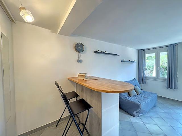 Location Appartement 1 pièce 18.9 m2 Aix en Provence