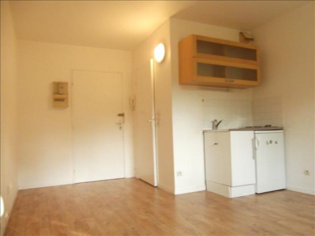Location Appartement 1 pièce 18m²