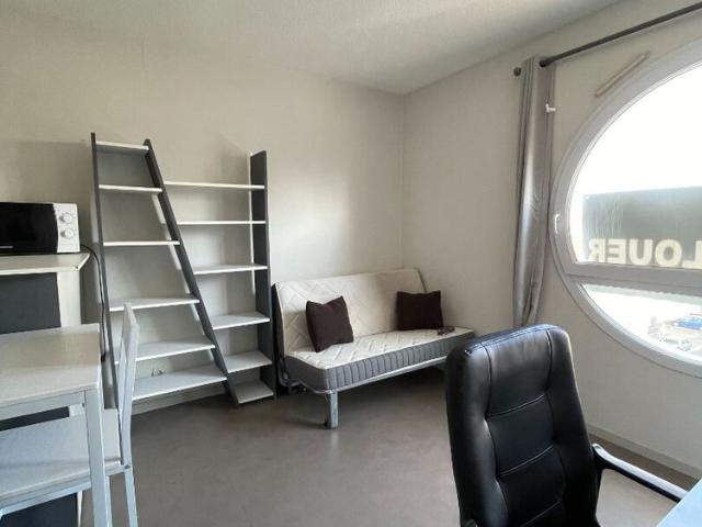 Location Appartement 1 pièce 18m²