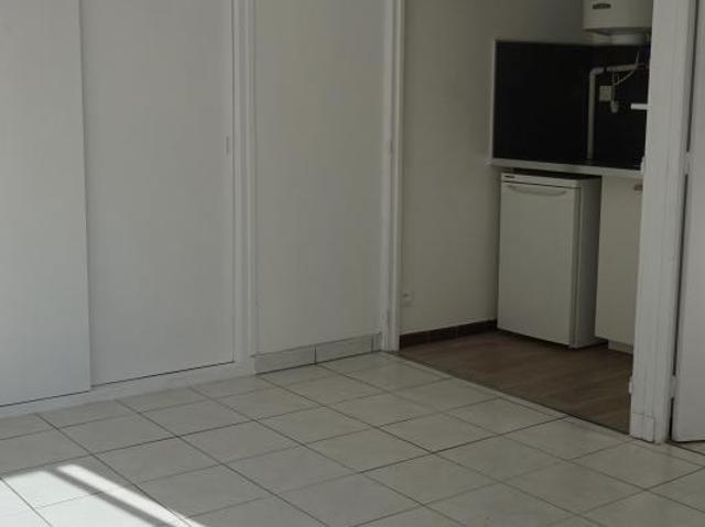 Location Appartement 1 pièce 18m² TOULOUSE 31400