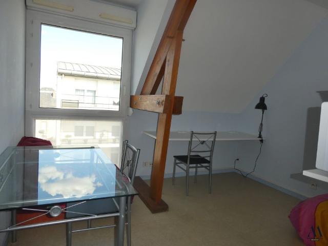 Location Appartement 1 pièce 18m² TOURS 37000