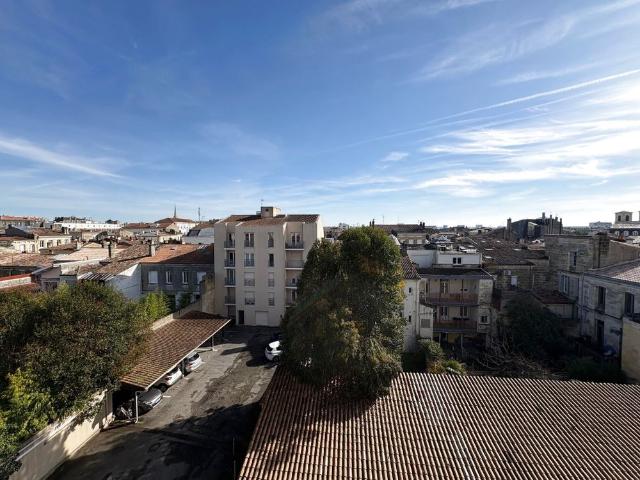 Location Appartement 1 pièce 18m² BORDEAUX 33000