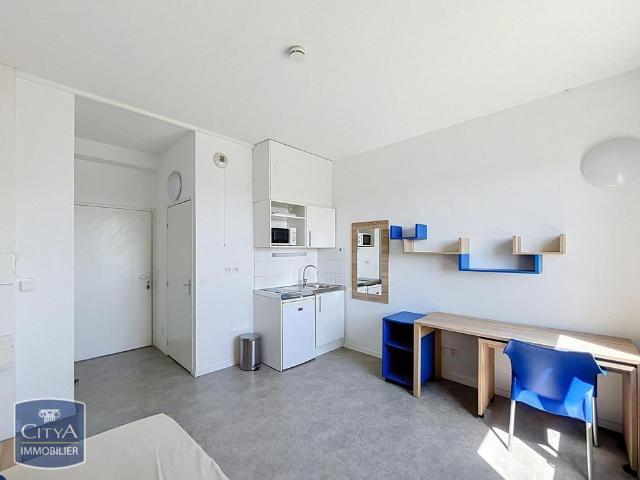 Location Appartement 1 pièce 18m² CALUIRE ET CUIRE 69300