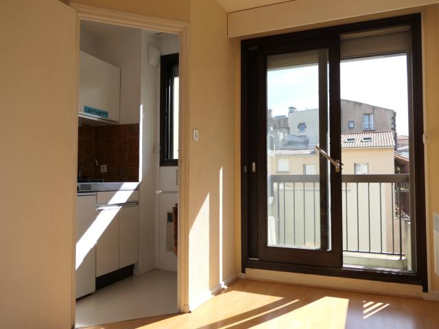 Location Appartement 1 pièce 18m² CLERMONT FERRAND 63000