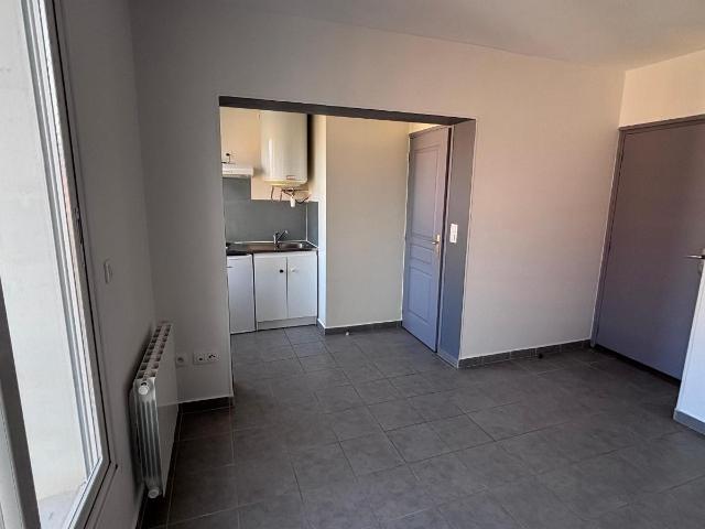 Location Appartement 1 pièce 18m² CLERMONT FERRAND 63000