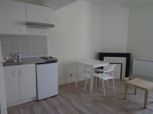 Location Appartement 1 pièce 18m² JARGEAU 45150