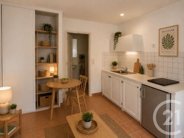 Location Appartement 1 pièce 18m² LA VALENTINE 11ème