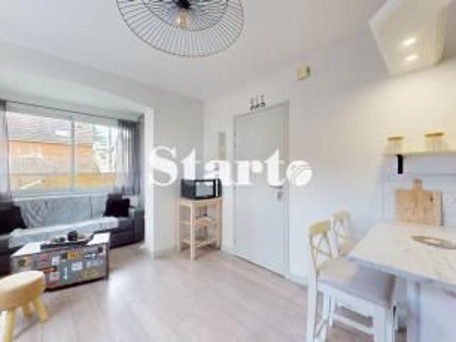 Location Appartement 1 pièce 18m² LONGVIC 21600