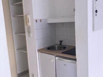 Location Appartement 1 pièce 18m² MONTPELLIER 34000