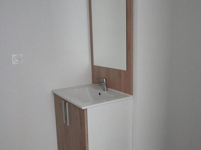 Location Appartement 1 pièce 18m² NIMES 30000
