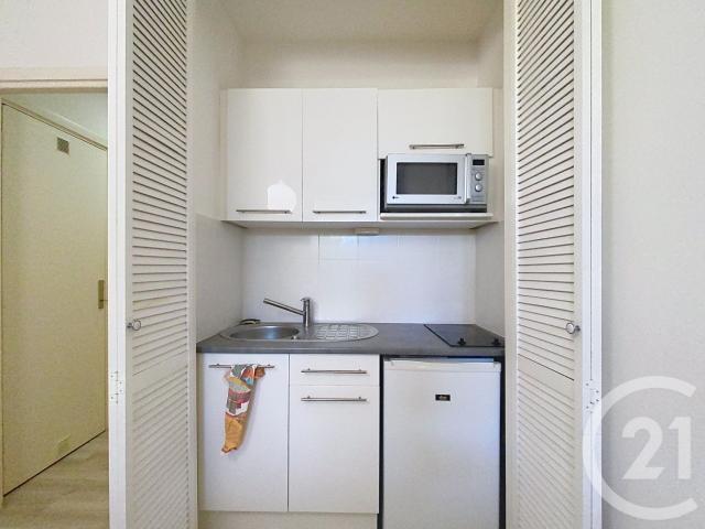 Location Appartement 1 pièce 18m² NICE 06300