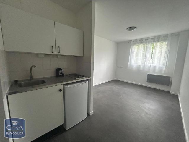 Location Appartement 1 pièce 18m² NOISY LE GRAND 93160