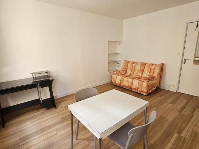 Location Appartement 1 pièce 18m² RODEZ 12000