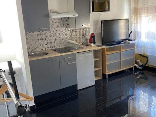 Location Appartement 1 pièce 19 m2 Nice