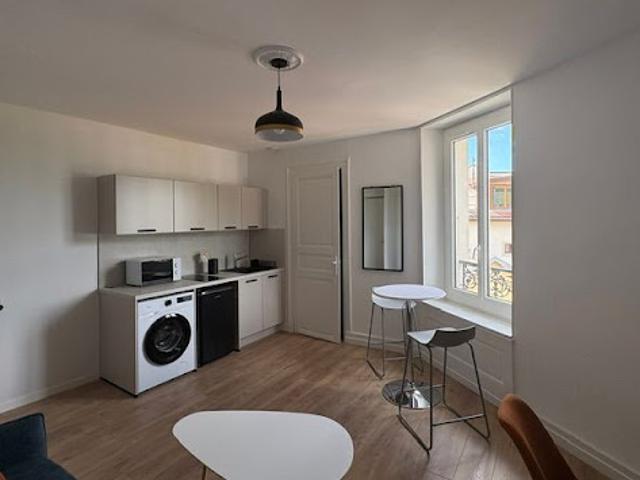 Location Appartement 1 pièce 19 m2 Gex