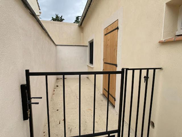 Location Appartement 1 pièce 19 m2 Lunel Viel