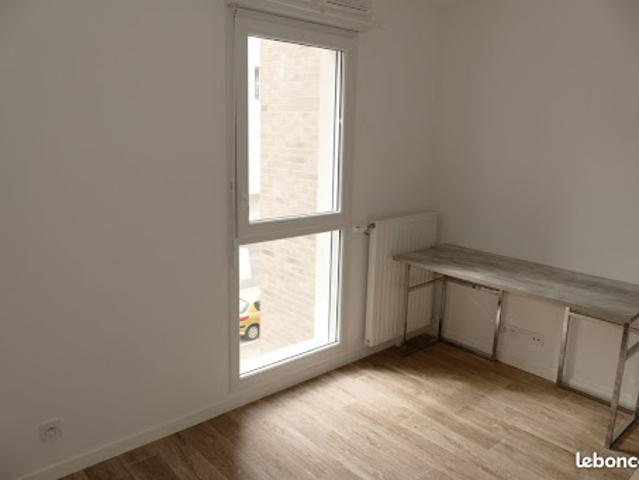 Location Appartement 1 pièce 19 m2 Palaiseau