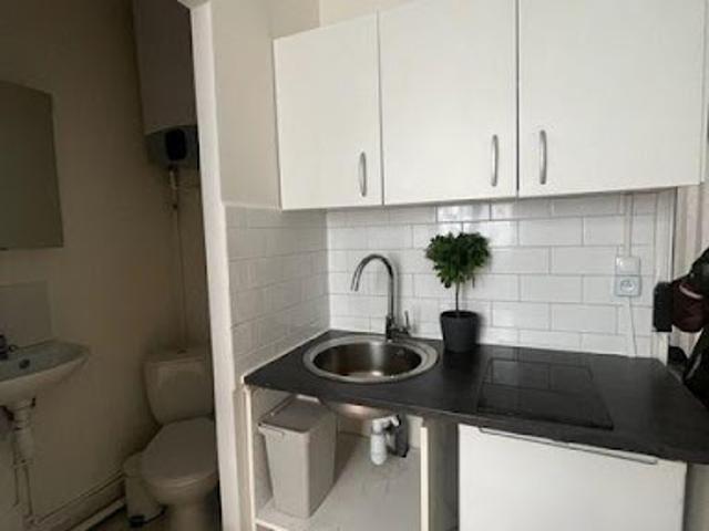 Location Appartement 1 pièce 19 m2 Paris 19ème