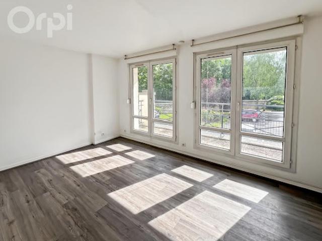 Location Appartement 1 pièce 19 m2 Senlis