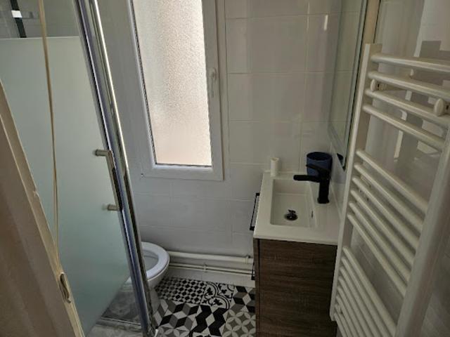 Location Appartement 1 pièce 19.3 m2 Courbevoie