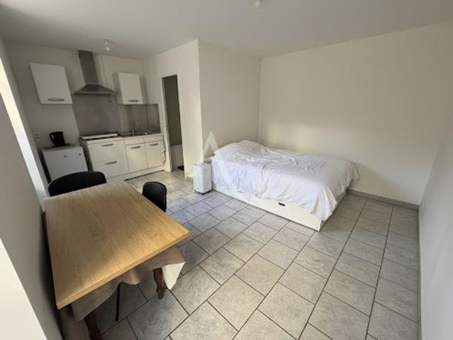 Location Appartement 1 pièce 19.69 m2 Blois