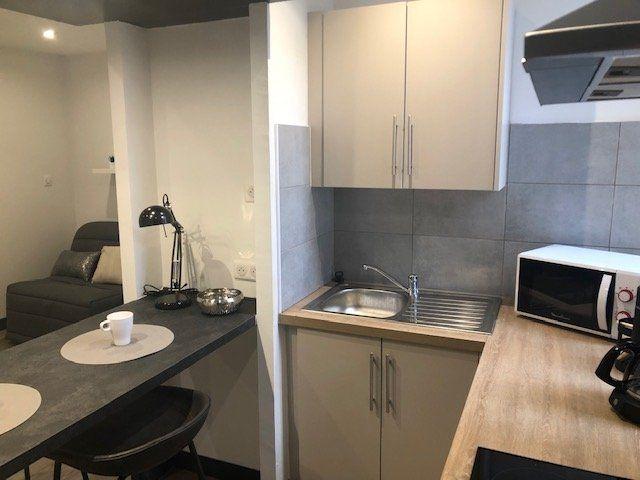 Location Appartement 1 pièce 19m²