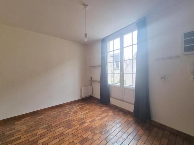 Location Appartement 1 pièce 19m² TOURS 37000