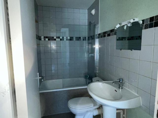 Location Appartement 1 pièce 19m² CLERMONT FERRAND 63000
