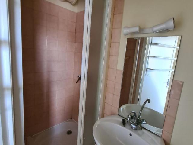 Location Appartement 1 pièce 19m² LE CREUSOT 71200